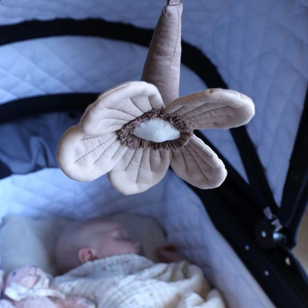 Cam Cam Copenhagen Windflower Mobiel - Almond - Image 2